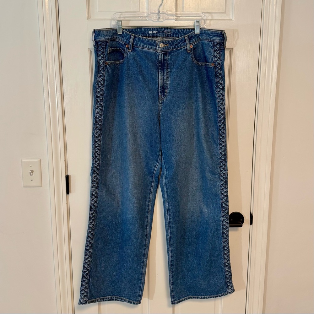 Old Navy |Extra High Rise Sky-Hi Wide Leg,Braid Detail, Medium Wash,Size 18- EUC - Picture 3 of 7